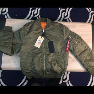 SOLD!-Alpha Industries Slim Fit MA-1 bomber jacket